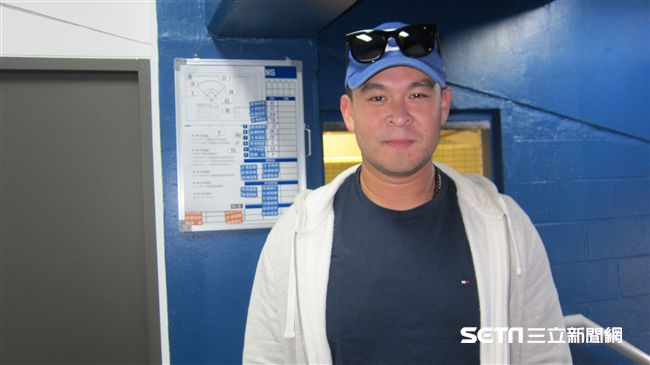 陳品學拜訪富邦球團　葉君璋說笑話