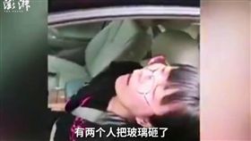 大陸遼寧省一名女司機開車自撞（圖／翻攝自《澎湃新聞》）