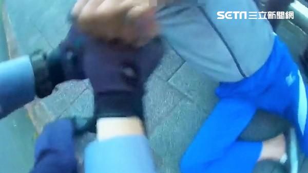 家庭失和跳下橋　警將他從鬼門關拉回