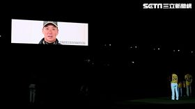 金本知憲為林威助獻上祝福。（圖／記者王怡翔攝）