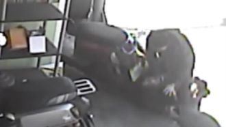 瞧不起員警瘦小　百公斤毒販落跑遭逮