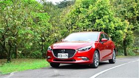 2018 Mazda 3。（圖／鍾釗榛攝影）