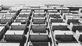 陽台（圖／翻攝自Pixabay）