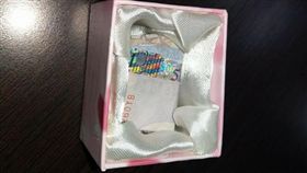 交換禮物,現金,開心,實用,爆廢公社,爆料公社官網　圖／翻攝自臉書爆料公社官網