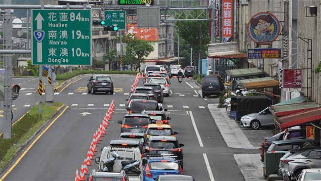 連假國道塞　賀陳旦：多宣導替代道路