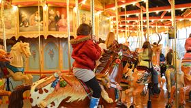 小孩 遊樂園
https://www.flickr.com/photos/75012107@N05/31585089665/in/photolist-Q84QKt-NfnbLu-MjujzY-2WUGro-ALL3SD-Kcp3V8-K9osSs-K5sFF4-rKEjg1-nnSwjQ-MnE1bp-uCyu2W-qd9DGJ-NpkfmN-PU7eDf-KKhfLy-MhfwbU-K5sGsz