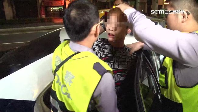 醉男砸KTV　遭警「黃鶯別翅」壓制