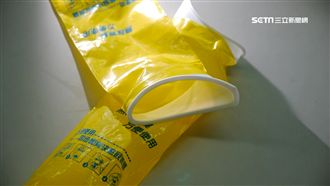 塞車救星！密封尿袋、車用餐桌超熱賣
