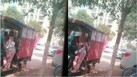 超變態！三輪車大叔當街猥褻女童　網怒：閹了吧　圖／翻攝自我們視頻