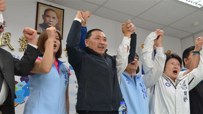 侯有那麼強？尚毅夫：不然民調給我看