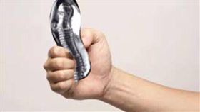 情侶,男友,媽媽,飛機杯,逗貓棒,神救援,Dcard　圖／翻攝自Dcard