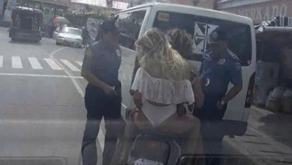 辣妹穿三角褲騎車遭攔　警：布料太少