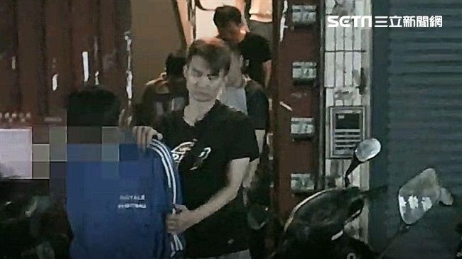 男摩鐵藏毒被警抓　供出毒販「川普」