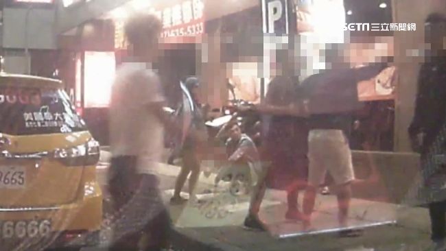 撞見前女友擁新歡　男打翻醋罈爆鬥毆