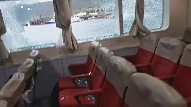 蘭嶼兩船擦撞　老婦滿身玻璃割傷送醫