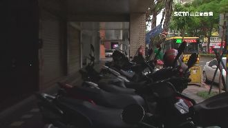 假問路真襲胸！萬華西園狼專挑落單女