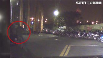 拔腿逃還想咬警　通緝犯嗆：你開槍啊