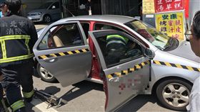 新北市,新店,安康路三段,駕訓班,自撞,車禍,抽蓄，翻攝畫面