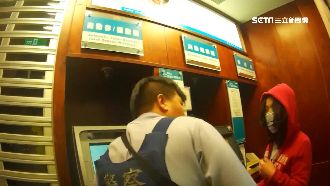 主婦當車手賺外快 　狂領鈔被警包夾