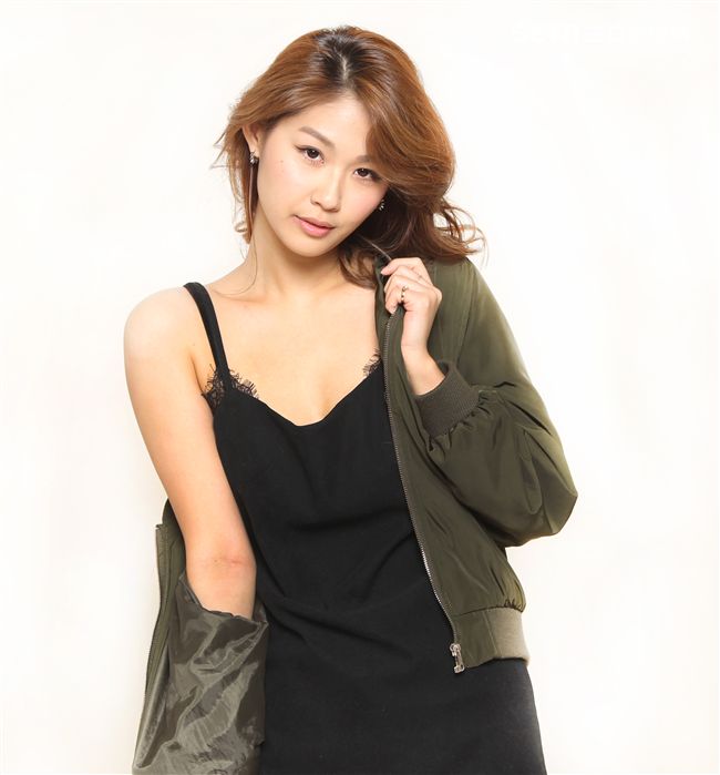 十足活力感洋派美女NANA盧芃宇。（記者邱榮吉/攝影）