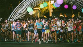 ▲關島馬拉松從黑夜起跑。（圖／關島觀光局提供）