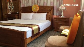 網訂簡約風房型　入住竟是「阿嬤房」