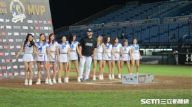 ▲Lamigo洋投Michael Nix（尼克斯）獲選單場MVP。（圖／記者蕭保祥攝）