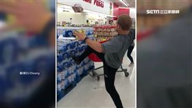 賣場驚變足球場　美男購物秀功夫足球
sot
美國,足球,DJ Diveny,盤球,射門,花式足球,內馬爾