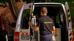 病患太辣？救護人員強迫女病患口交　媽媽：他不會這樣