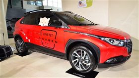 Luxgen U5毛小孩客製板。（圖／鍾釗榛攝影）