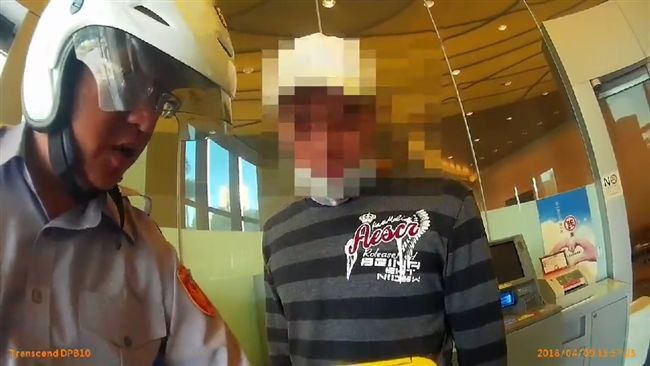 領個錢也鬼鬼祟祟　警識破原來是詐騙
