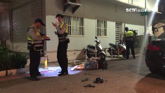 路邊聊天無故遭圍毆　男重傷倒臥血泊