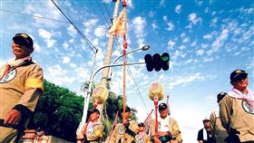 彰化縣鹿港基督教醫院營養課營養師陳紋慧表示，希望有足夠體力完成大甲媽祖遶境進香活動，建議遵循「3313營養原則」。（圖／取自大甲鎮瀾宮臉書）