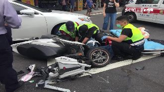 未讓直行害斷腿　女駕駛稱太陽刺眼