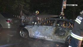 d轎車起火燒060.0(DL)