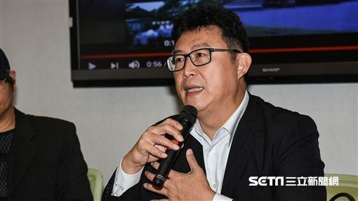 民進黨立委姚文智盼能成為雙北領頭羊,與熱帶氣旋(蘇貞昌)一起扶姚質上。 圖/記者林敬旻攝