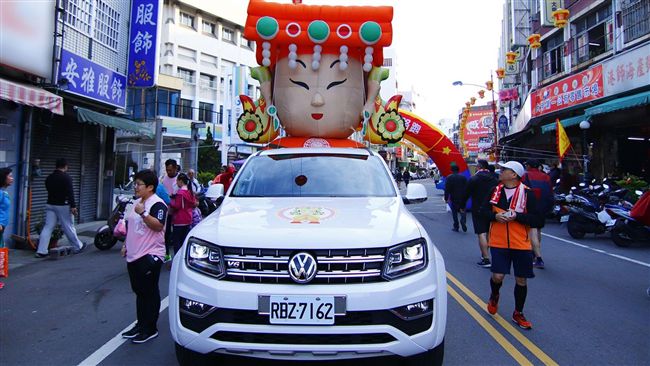 大甲媽祖遶境　福斯車隊尊榮護駕