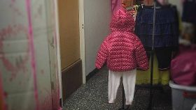 打開家門驚見紅衣小女孩飄浮／臉書爆怨公社