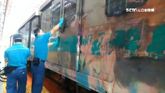 3怪客夜闖大寮機廠　塗鴉2節車廂
