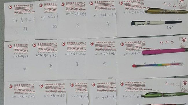 郵差偷懶？他收到「一捆信件」傻眼了