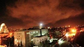  敘利亞,化武,美國,川普,英國,法國,報復,攻擊（圖／翻攝自推特）