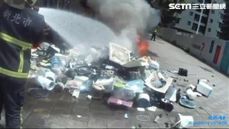 貨車車斗突竄火　駕駛狂按喇叭示警