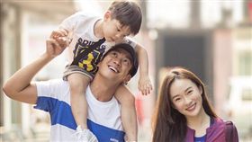 嗯哼（圖／翻攝自微博）