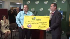 移民,Richard Wahl,墨西哥,美國,彩券,中獎,Mega Millions,神,中獎 圖／翻攝自YouTube https://goo.gl/6N144m