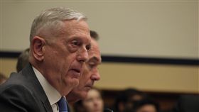 美國國防部長馬提斯談解放軍國防部長馬提斯12日說，中國正持續現代化解放軍的常規軍力，試圖達到能挑戰美軍優勢的程度。中央社記者鄭崇生華盛頓攝  107年4月13日