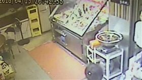 多收了1020元！小吃部急PO文找人退　網推：良心店家／翻攝自宜蘭知識+臉書