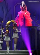 萬芳出道28年第一次小巨蛋開唱「時間仍然繼續在走｣演唱會。（記者邱榮吉/攝影）