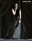 萬芳出道28年第一次小巨蛋開唱「時間仍然繼續在走｣演唱會。（記者邱榮吉/攝影）