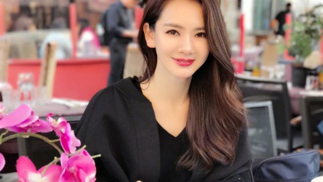 被酸雙眼皮貼醜…女星霸氣嗆：我割的