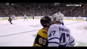 崴 冰球舔對手1200